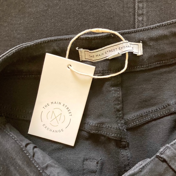 Women’s size 6 The Main Street Exchange brand new with tag “Shannon” black skirt - Picture 9 of 11